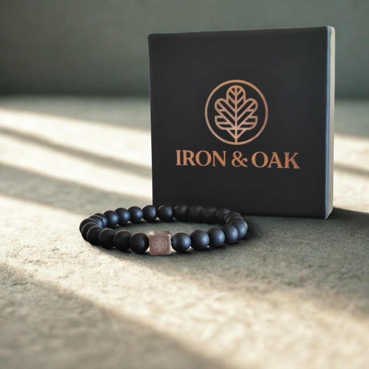 Dual Contrast Set - Iron & Oak Amsterdam