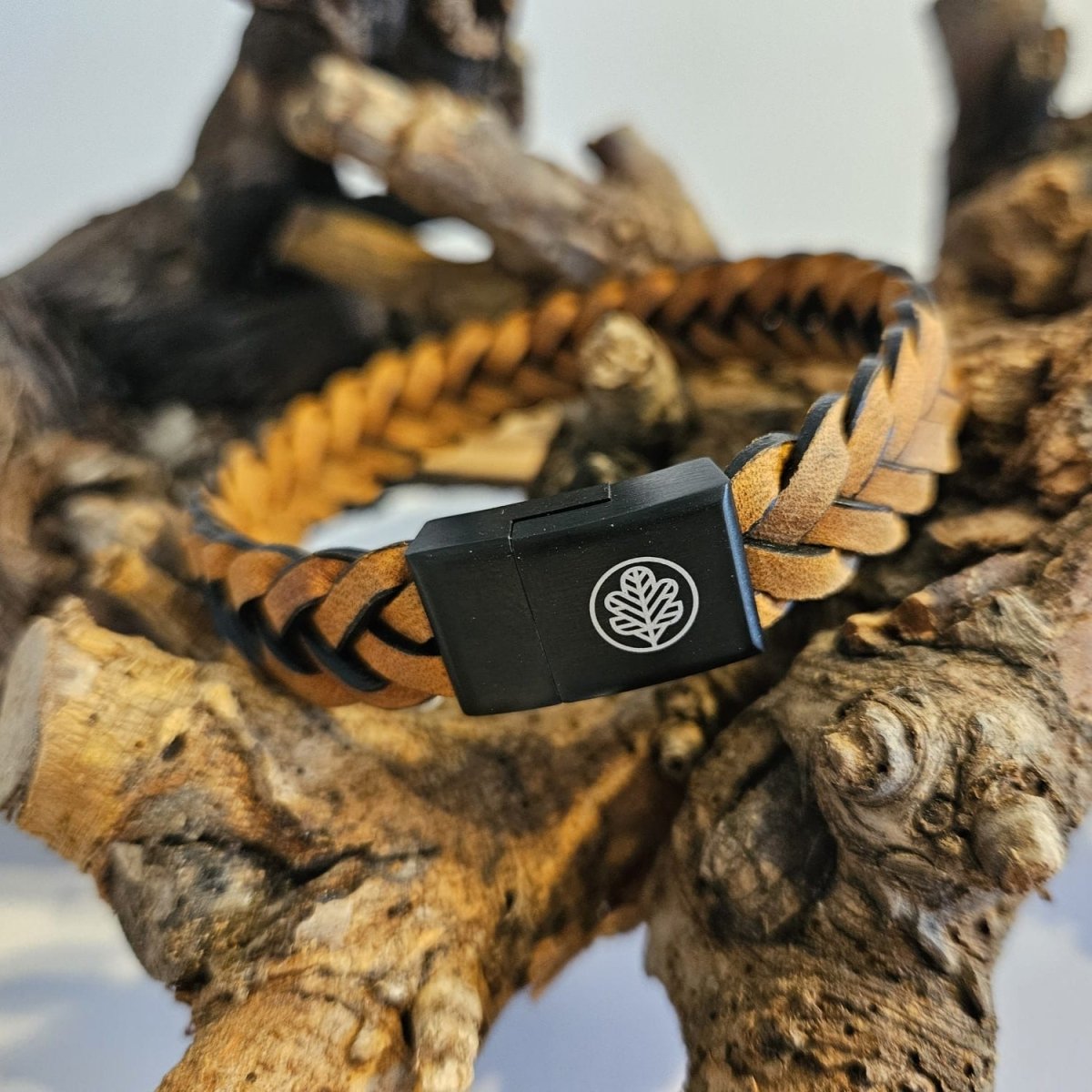 Forge Leather – Sand - Iron & Oak