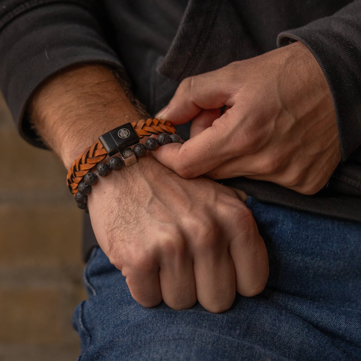 Forge Leather – Sand - Iron & Oak