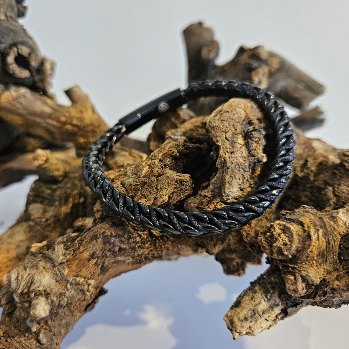 Steel Weave – Blackout - Iron & Oak