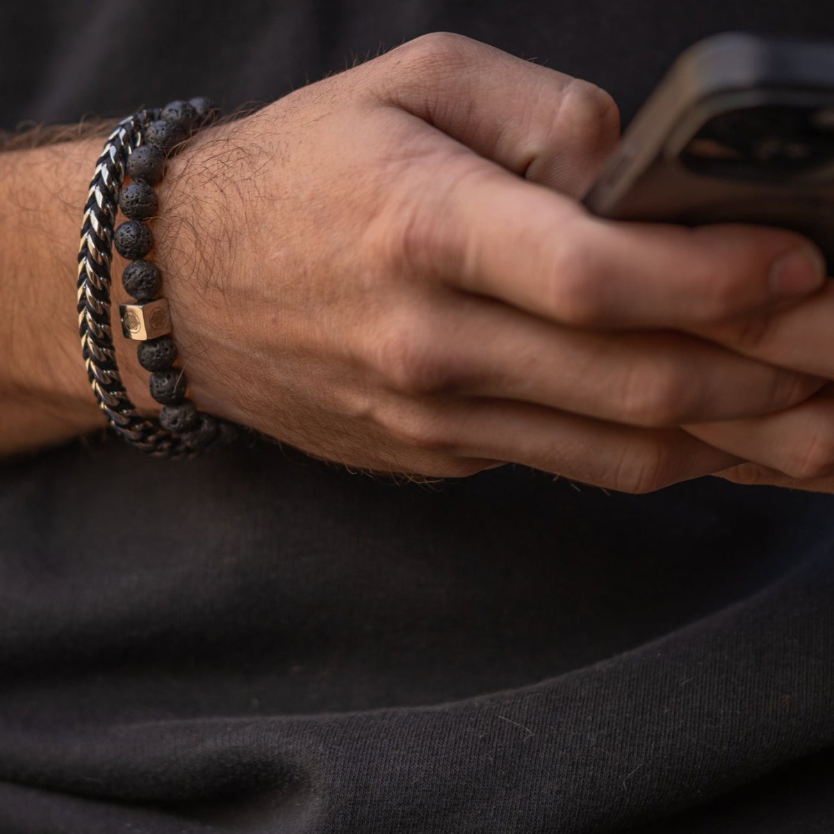 Steel Weave – Silver Contrast - Iron & Oak