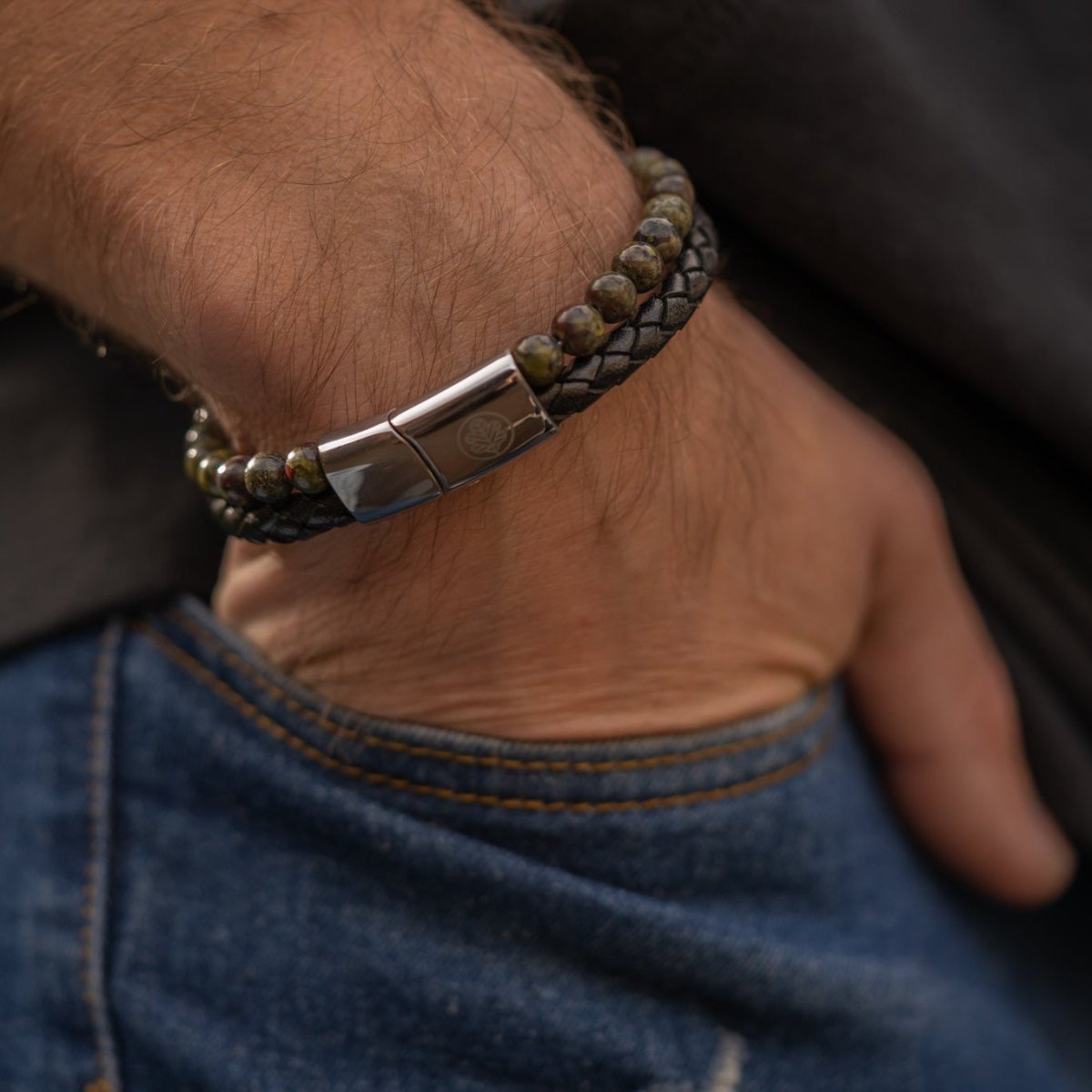 Weave – Forest Green - Iron & Oak