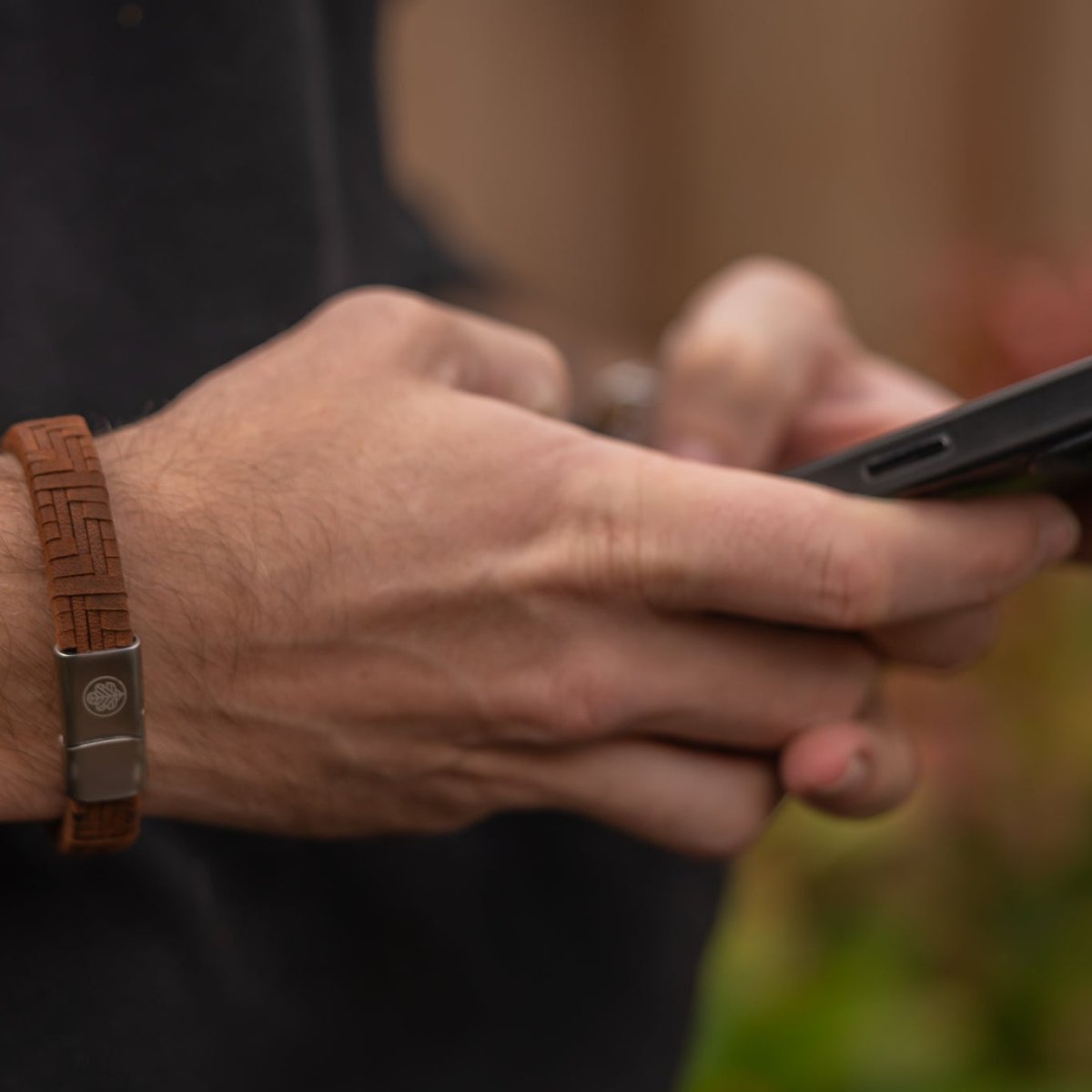 Woven Crest (Brown) - Iron & Oak